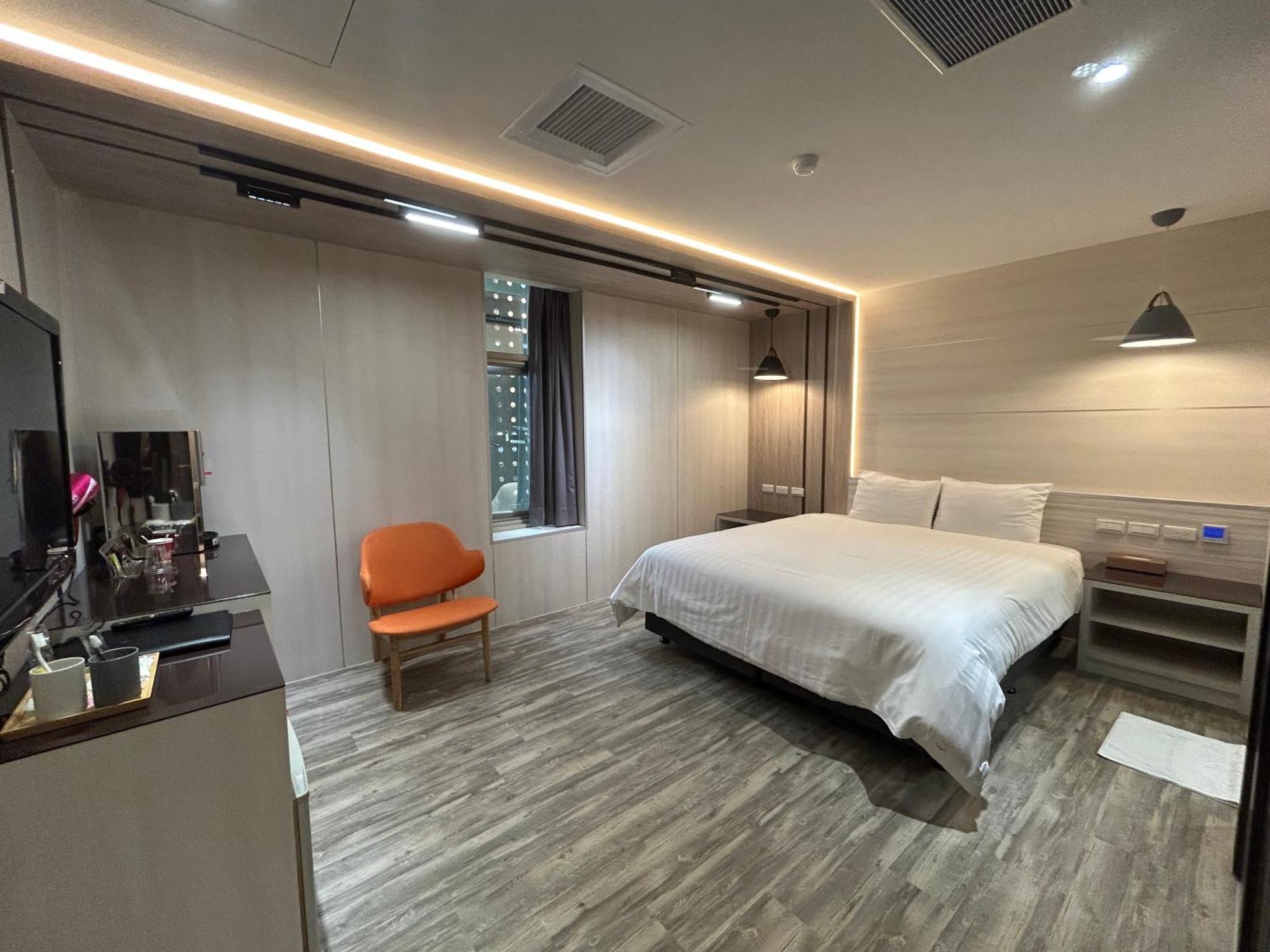 เบนซ์ โฮเต็ล Hotel จงลี่ ภายนอก รูปภาพ