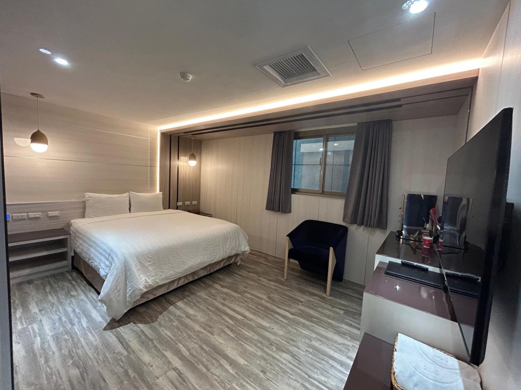 เบนซ์ โฮเต็ล Hotel จงลี่ ภายนอก รูปภาพ