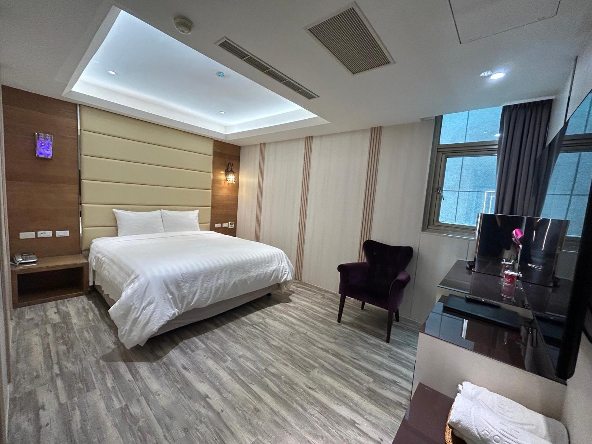 เบนซ์ โฮเต็ล Hotel จงลี่ ภายนอก รูปภาพ