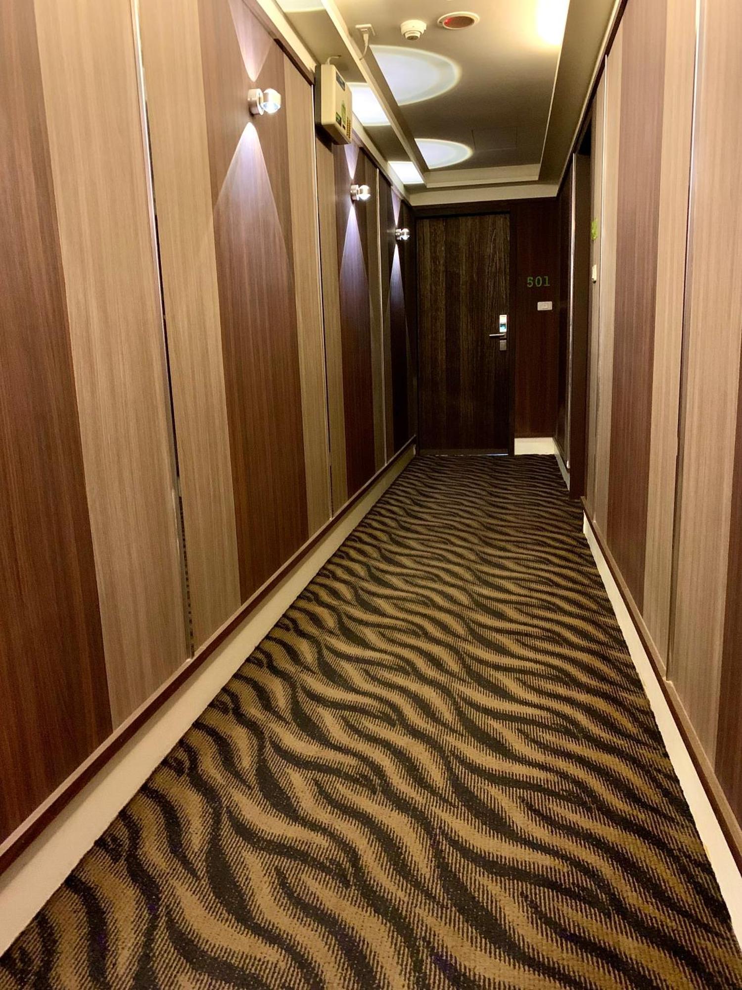 เบนซ์ โฮเต็ล Hotel จงลี่ ภายนอก รูปภาพ