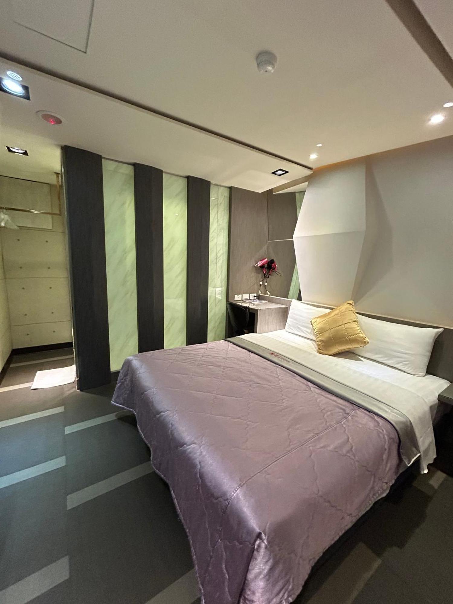 เบนซ์ โฮเต็ล Hotel จงลี่ ภายนอก รูปภาพ